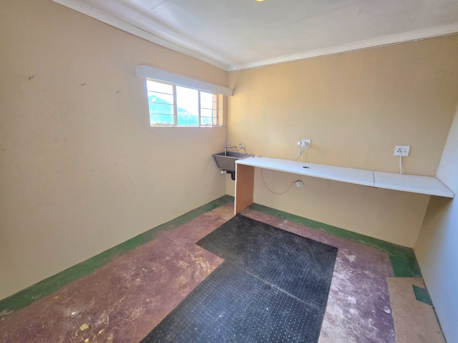 5 Bedroom Property for Sale in Panorama Free State